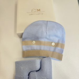 Set cappellino e scarpette neonato in filo