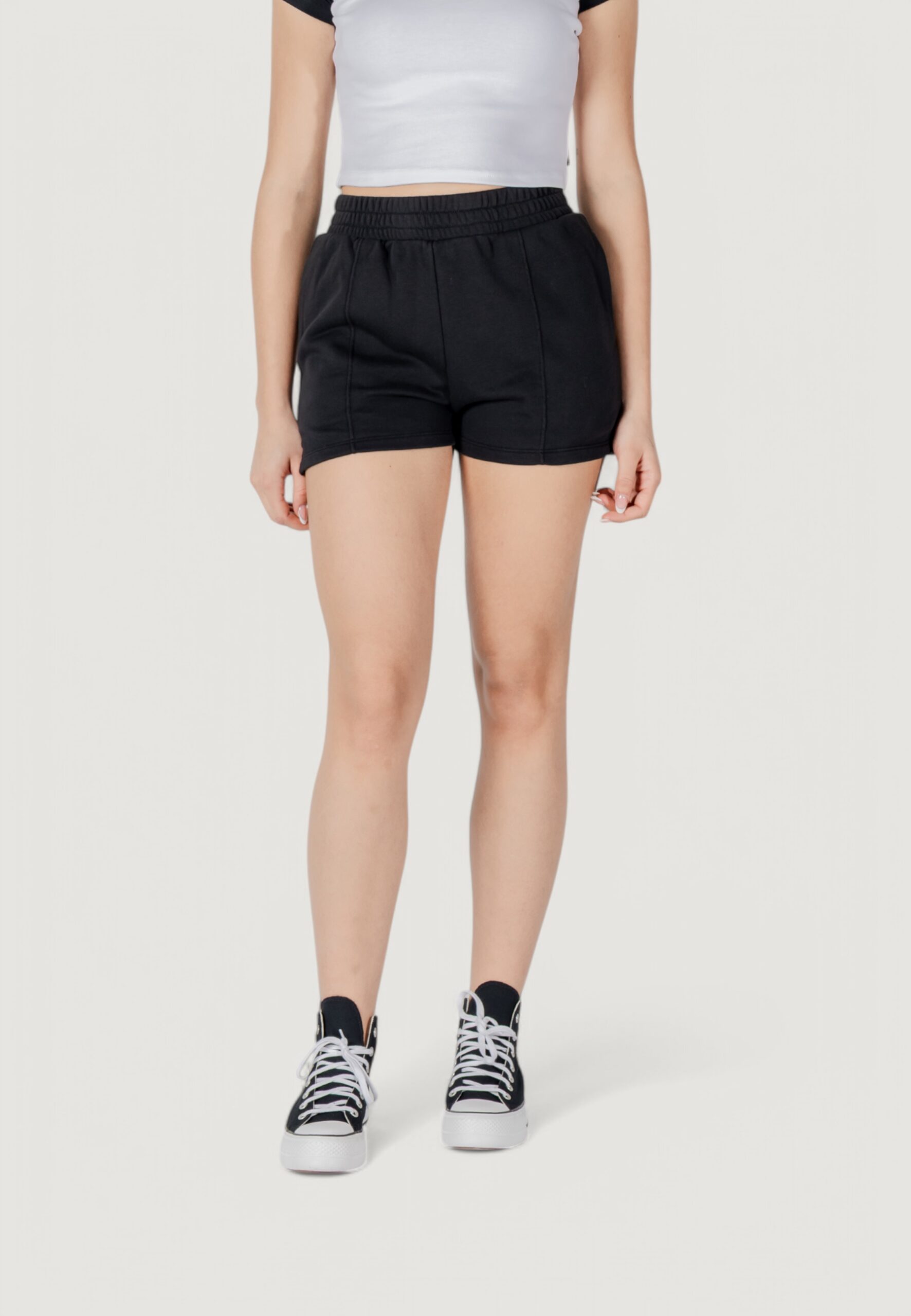 Converse star chevron short Nero - immagine 2