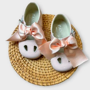 Occhiello in vernice con fiocco Panyno