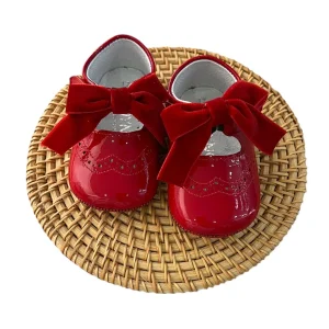 Bambolina in vernice con Fiocco Panyno