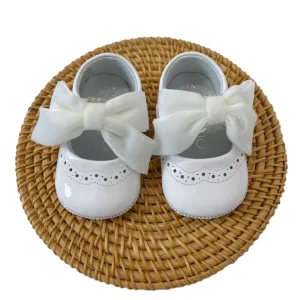 Bambolina in vernice con Fiocco Panyno